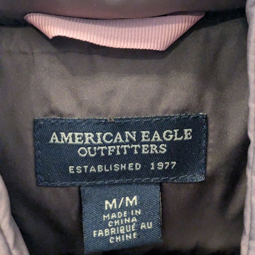 🦅 American Eagle Outfitters Women's Dark Brown Down Fill Puffer Vest; Size: M - Picture 2 of 10